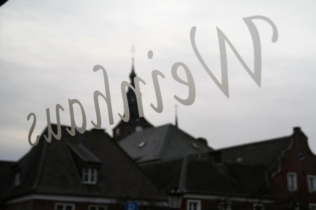 Gast-Und Weinhaus Zwiebelturm Kerken Екстер'єр фото